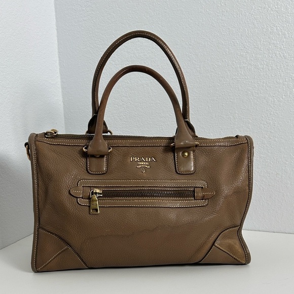 Prada Handbags - 💯Authentic Prada Leather Handbag🍀